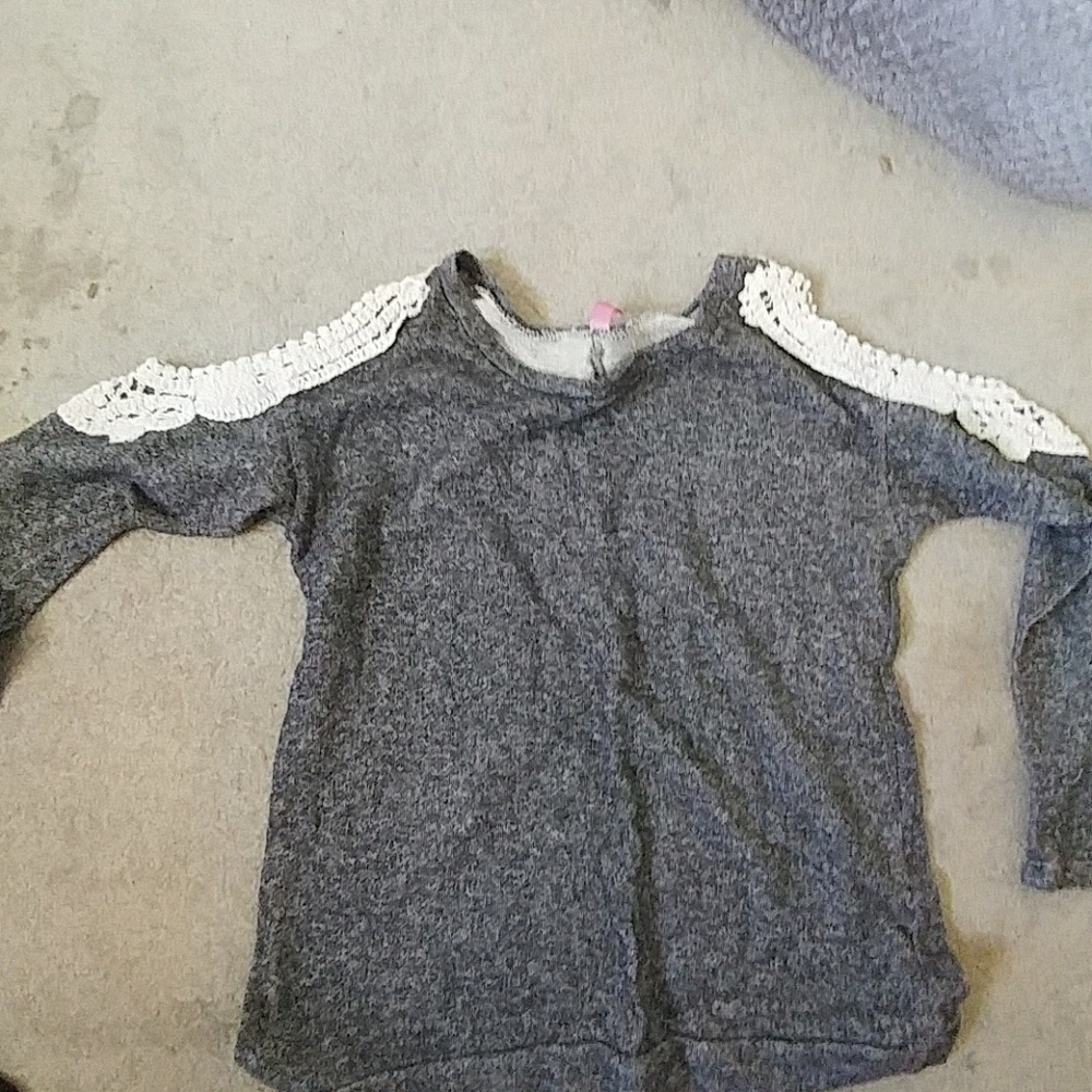 Grey long sleeve